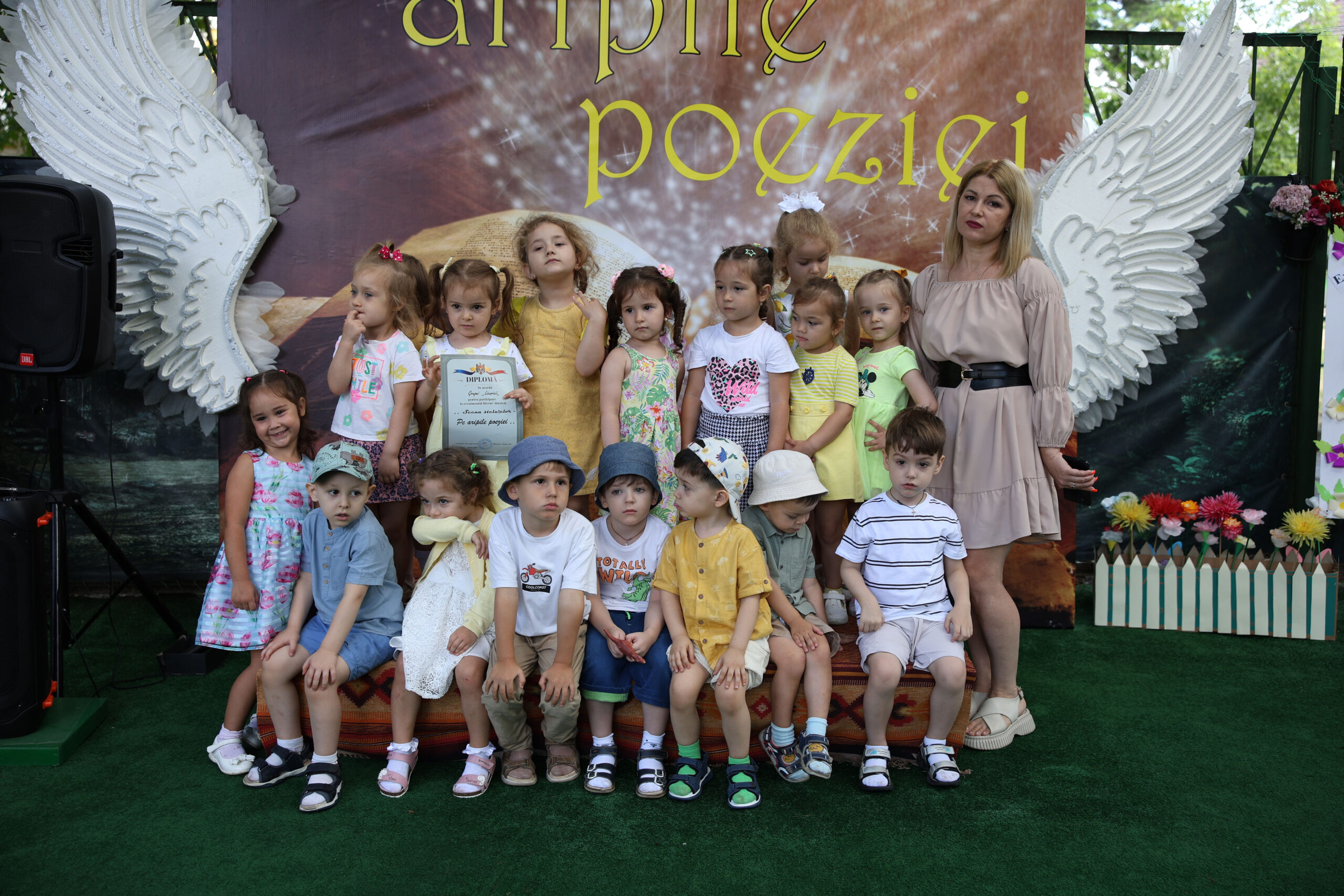 Ce frumos sună… ,,Pe aripile poeziei,,!